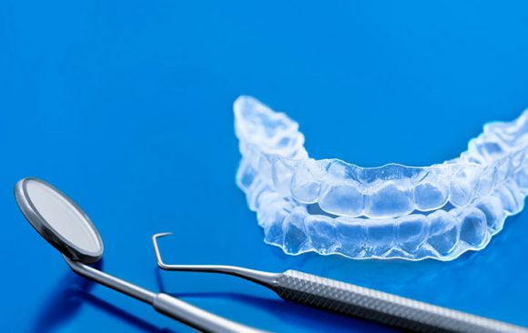 Invisalign – Is It Right For You? Invisalign – Is It Right For You?