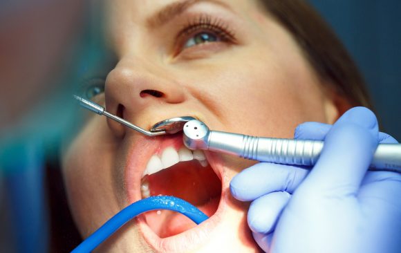 How Does Visiting Your Dentist Help Spot Oral Cancer?